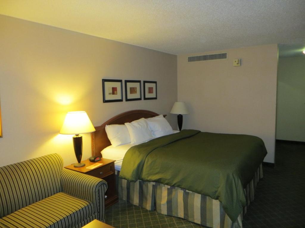 Howard Johnson Grand Forks Habitación foto